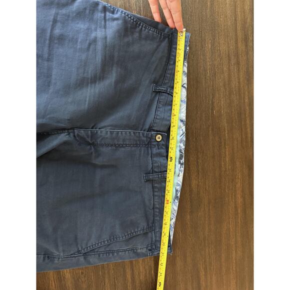 Tommy Bahama Shorts Mens 40 Navy Stretch Chino 9 In Inseam Cotton Tencel Blend - Picture 9 of 11